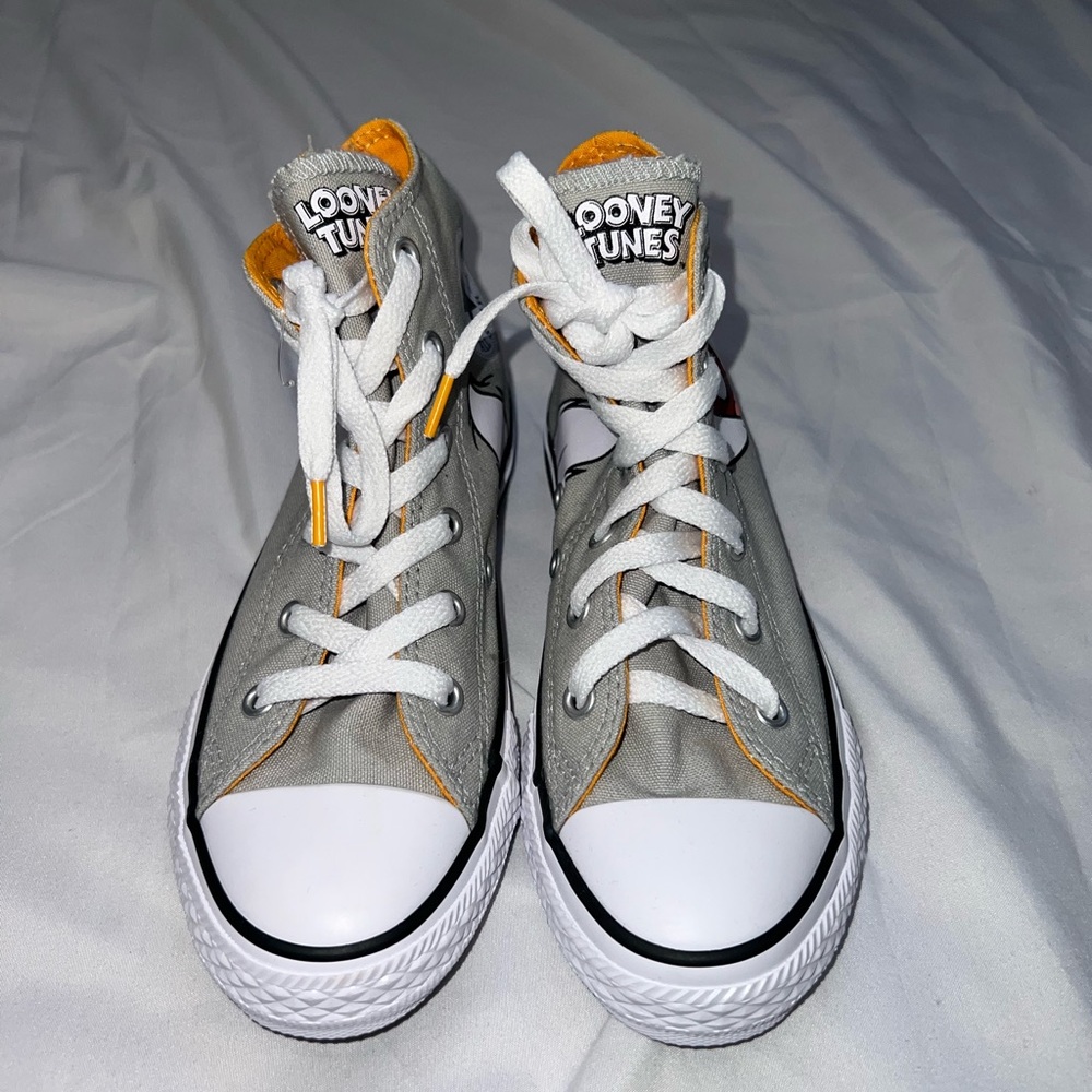 Looney Tunes Converse